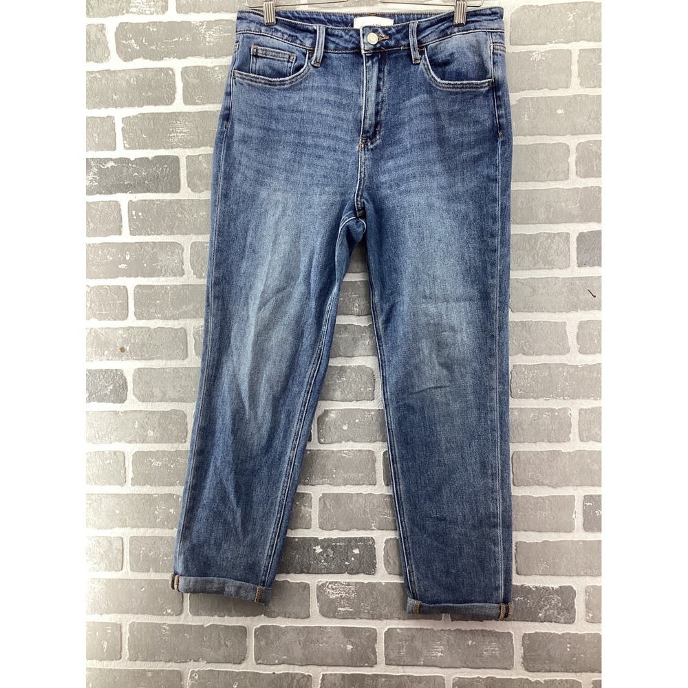 Everyday Straight Leg Jeans in Washed Blue